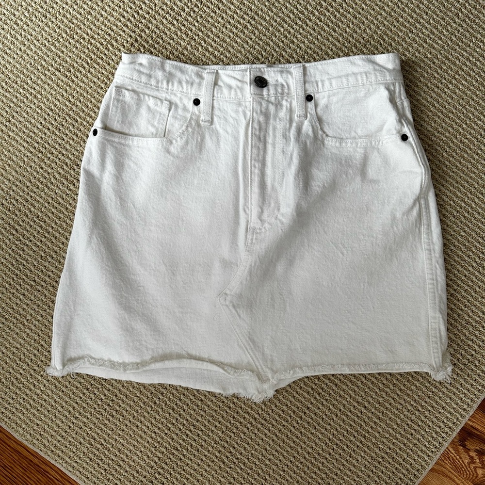 Abercrombie Curve Love White Mini Skirt